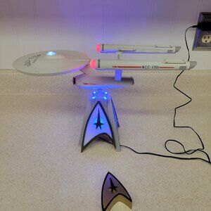 Star Trek U.S.S. Enterprise NCC-1701